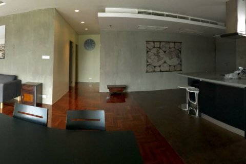 Condo in Bangkok, Thailand, 2 bedrooms № 144050 - photo 7