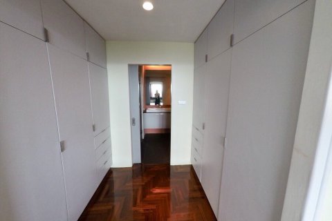 Condo in Bangkok, Thailand, 2 bedrooms № 144050 - photo 12
