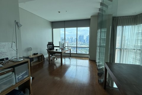 Condo in Watthana, Bangkok, Thailand, 3 bedrooms № 201305 - photo 8