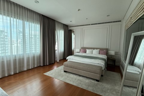 Condo in Watthana, Bangkok, Thailand, 3 bedrooms № 201305 - photo 6