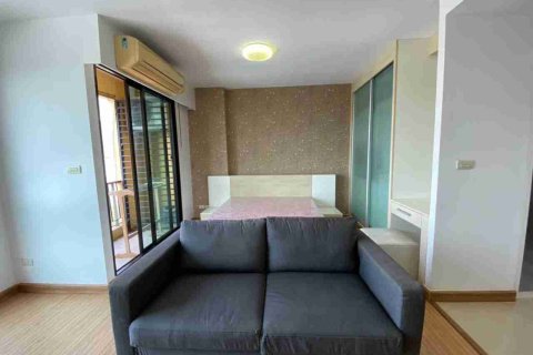 Condominio de 1 dormitorio en Bangkok, Tailandia № 208713 - foto 7