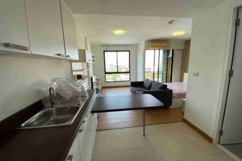 Condominio de 1 dormitorio en Bangkok, Tailandia № 208713 - foto 4