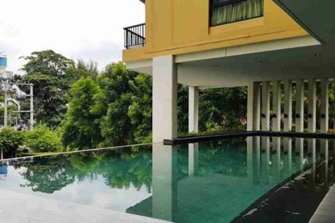 Condominio de 1 dormitorio en Bangkok, Tailandia № 208713 - foto 2