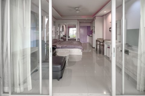 Estudio en el condominio en Bang Lamung, Tailandia № 205108 - foto 15