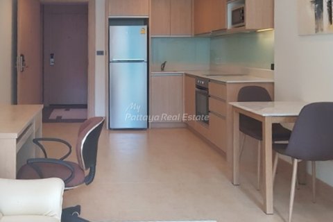 Condominio de 1 dormitorio en Bang Lamung, Tailandia № 205111 - foto 3