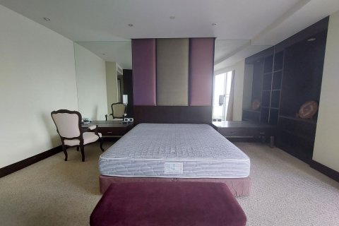 Condominio de 2 dormitorios en Khlong San, Bangkok, Tailandia № 134001 - foto 22