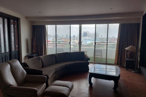 Condominio de 2 dormitorios en Khlong San, Bangkok, Tailandia № 134001 - foto 28