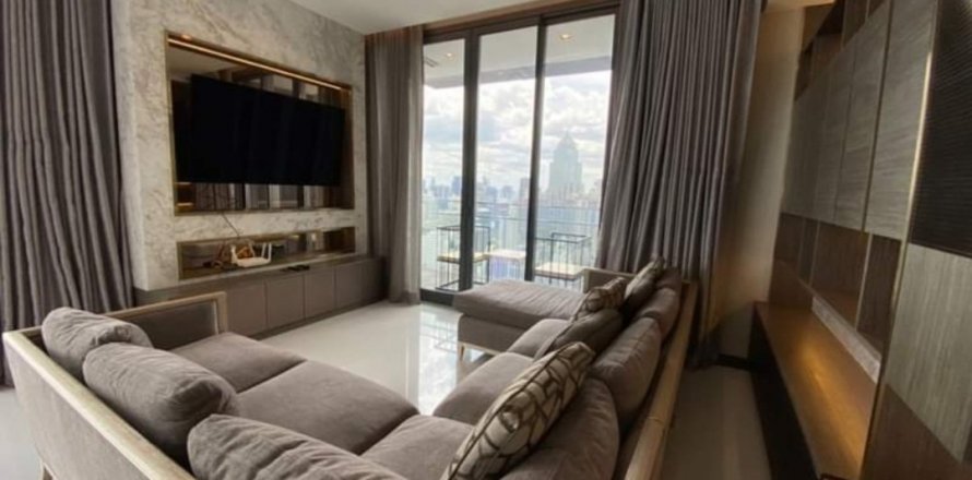 Condominio de 3 dormitorios en Khlong Toei, Bangkok, Tailandia № 134002