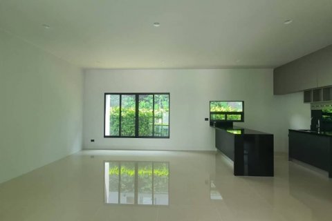 Condominio de 5 dormitorios en Bang Bon, Bangkok, Tailandia № 133997 - foto 14