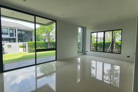 Condominio de 5 dormitorios en Bang Bon, Bangkok, Tailandia № 133997 - foto 12