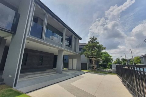 Condominio de 5 dormitorios en Bang Bon, Bangkok, Tailandia № 133997 - foto 15