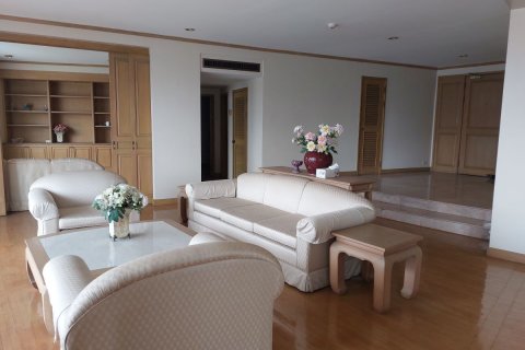 Condominio de 2 dormitorios en Khlong San, Bangkok, Tailandia № 134003 - foto 18