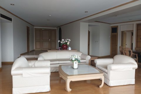Condominio de 2 dormitorios en Khlong San, Bangkok, Tailandia № 134003 - foto 5