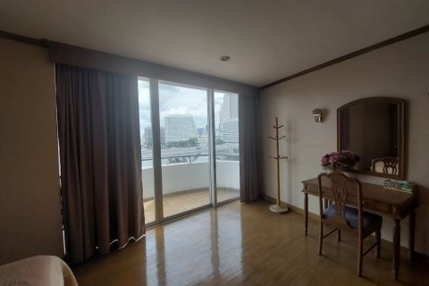 Condominio de 2 dormitorios en Khlong San, Bangkok, Tailandia № 134003 - foto 25