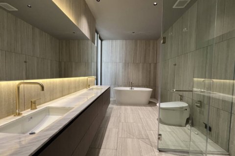 Ático de 5 dormitorios en Bangkok, Tailandia № 158731 - foto 10