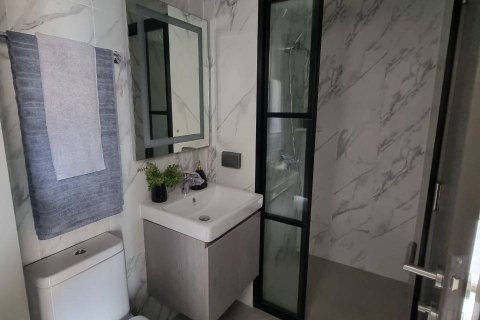 Condo in Lat Phrao, Bangkok, Thailand, 2 bedrooms № 165637 - photo 6