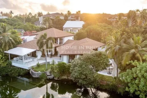 Casa de 6 dormitorios en Phuket, Tailandia № 171495