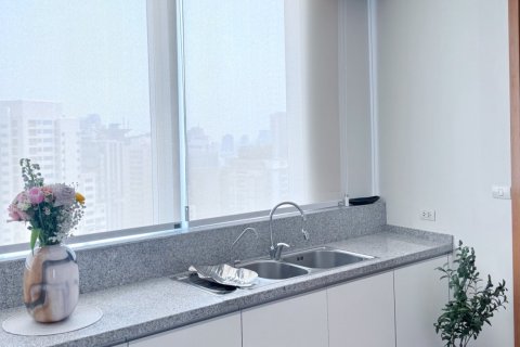 Condominio de 3 dormitorios en Bangkok, Tailandia № 171498 - foto 8