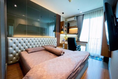 Eigentumswohnung in Huai Khwang, Bangkok, Thailand, 2 Schlafzimmer № 47806 - Foto 17