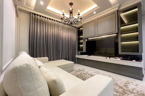 Eigentumswohnung in Huai Khwang, Bangkok, Thailand, 2 Schlafzimmer № 47806 - Foto 3