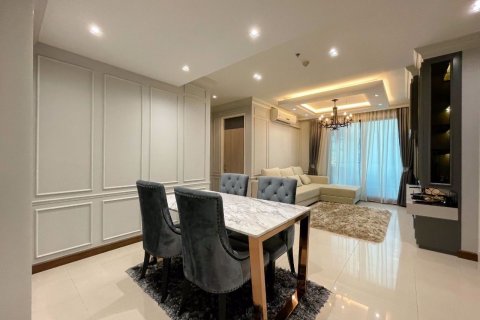 Eigentumswohnung in Huai Khwang, Bangkok, Thailand, 2 Schlafzimmer № 47806 - Foto 6