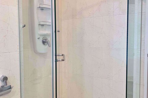 Condominio de 2 dormitorios en Watthana, Bangkok, Tailandia № 47802 - foto 19