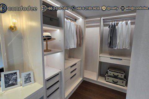 Condominio de 3 dormitorios en Watthana, Bangkok, Tailandia № 201328 - foto 2