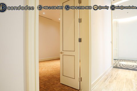 Condominio de 4 dormitorios en Sathon, Bangkok, Tailandia № 201326 - foto 10