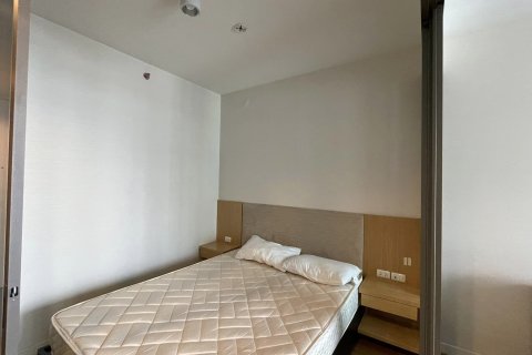 Studio in the Condo in Bang Rak, Bangkok, Thailand  № 171012