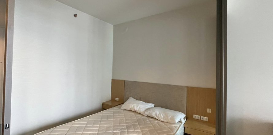 Estudio en el condominio en Bang Rak, Bangkok, Tailandia № 171012