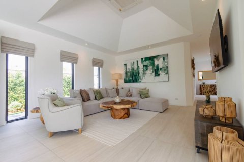 Chalet de 3 dormitorios en Hua Hin, Tailandia № 116855 - foto 10