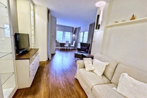 Condominio de 2 dormitorios en Dusit, Bangkok, Tailandia № 116858 - foto 3