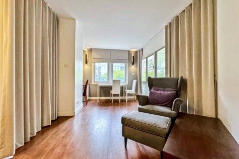 Condo in Dusit, Bangkok, Thailand, 2 bedrooms  № 116858