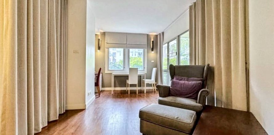 Condominio de 2 dormitorios en Dusit, Bangkok, Tailandia № 116858