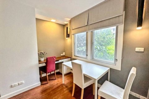 Condominio de 2 dormitorios en Dusit, Bangkok, Tailandia № 116858 - foto 10