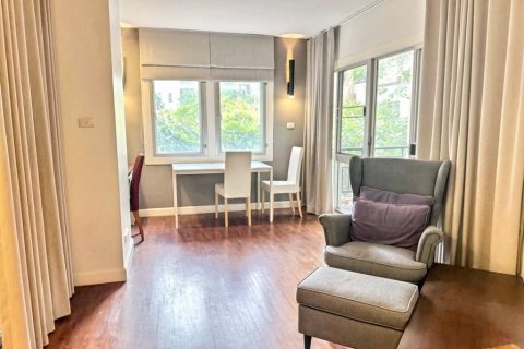 Condominio de 2 dormitorios en Dusit, Bangkok, Tailandia № 116858 - foto 2