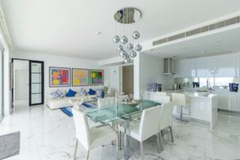 Condominio de 2 dormitorios en Kathu, Tailandia № 171861 - foto 9