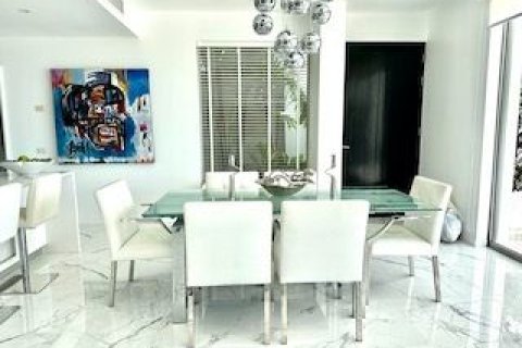 Condominio de 2 dormitorios en Kathu, Tailandia № 171861 - foto 16