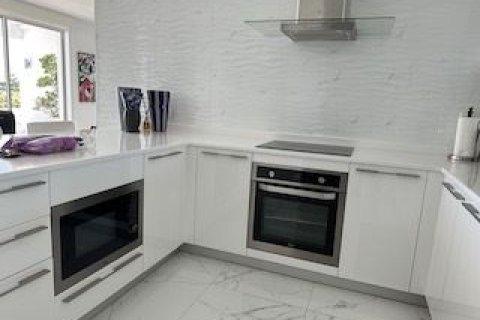 Condominio de 2 dormitorios en Kathu, Tailandia № 171861 - foto 20