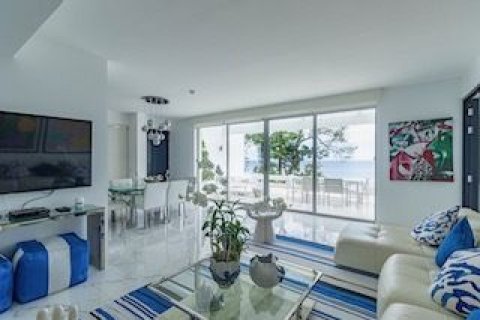Condominio de 2 dormitorios en Kathu, Tailandia № 171861 - foto 10