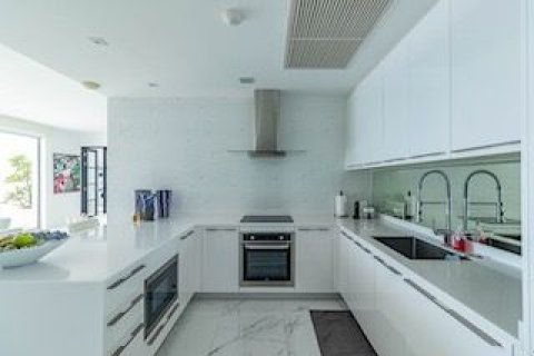 Condominio de 2 dormitorios en Kathu, Tailandia № 171861 - foto 12