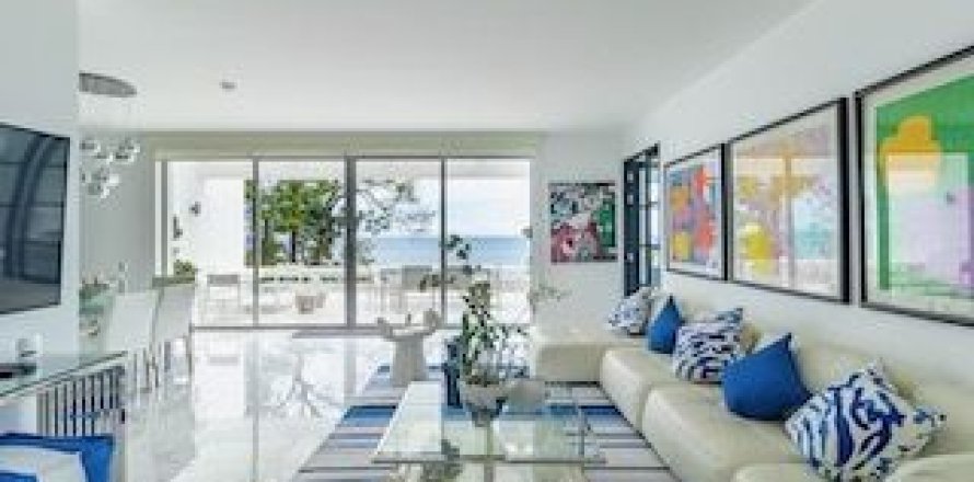 Condominio de 2 dormitorios en Kathu, Tailandia № 171861