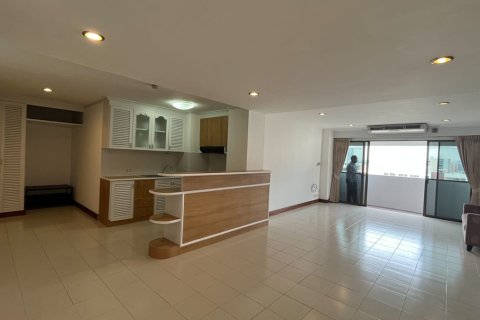 Eigentumswohnung in Watthana, Bangkok, Thailand, 3 Schlafzimmer № 200942 - Foto 11