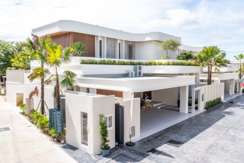 Villa in Bang Lamung, Thailand 4 bedrooms № 170097