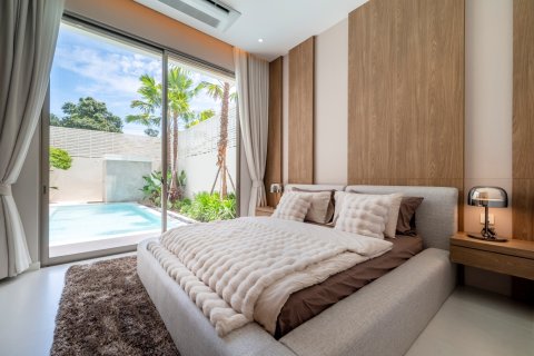 Chalet de 4 dormitorios en Bang Lamung, Tailandia № 170097 - foto 18