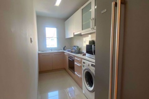 Condominio de 3 dormitorios en Phra Khanong, Bangkok, Tailandia № 54643 - foto 3