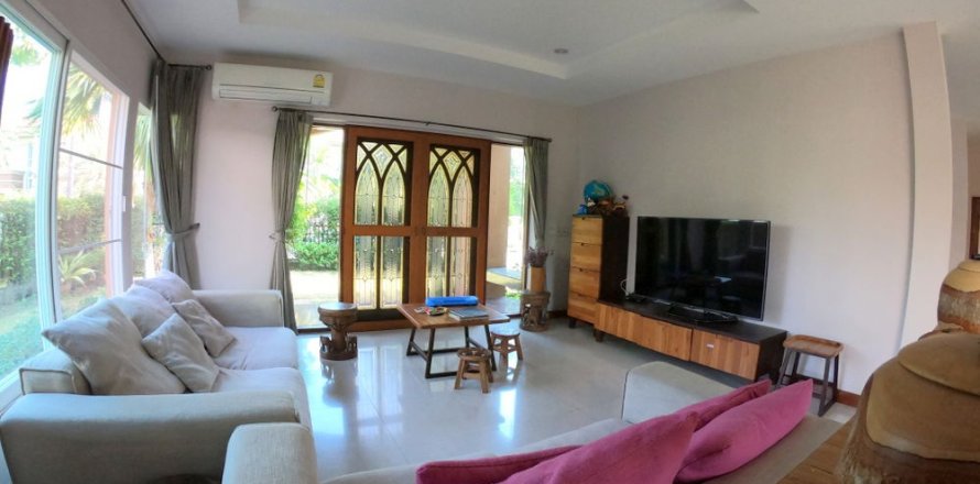 Casa de 4 dormitorios en Chiang Mai, Tailandia № 162513