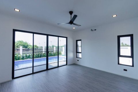 Chalet de 2 dormitorios en Pran Buri, Tailandia № 154516 - foto 6