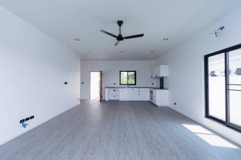 Chalet de 2 dormitorios en Pran Buri, Tailandia № 154516 - foto 9
