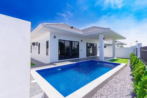 Chalet de 2 dormitorios en Pran Buri, Tailandia № 154516 - foto 3